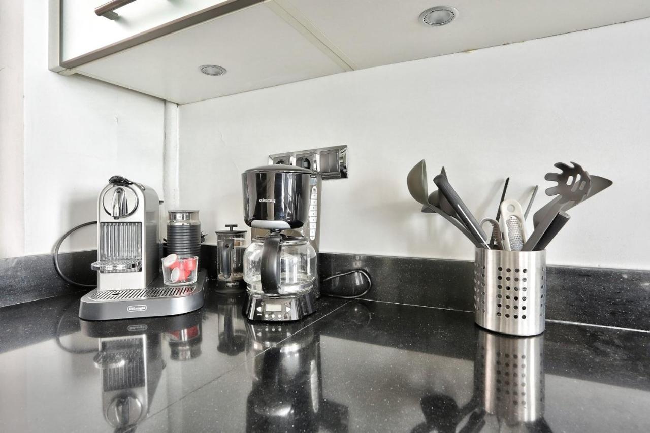 Appartement Quartier Champs-Elysees 4 Free Netflix Paris Eksteriør bilde