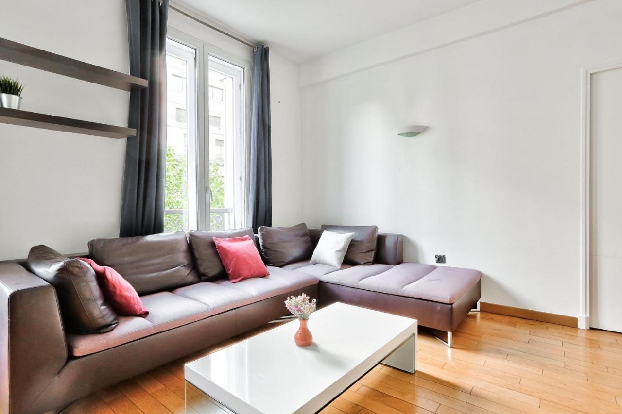 Appartement Quartier Champs-Elysees 4 Free Netflix Paris Eksteriør bilde